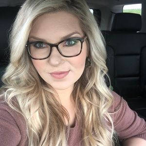 Meet your Posher, Allison